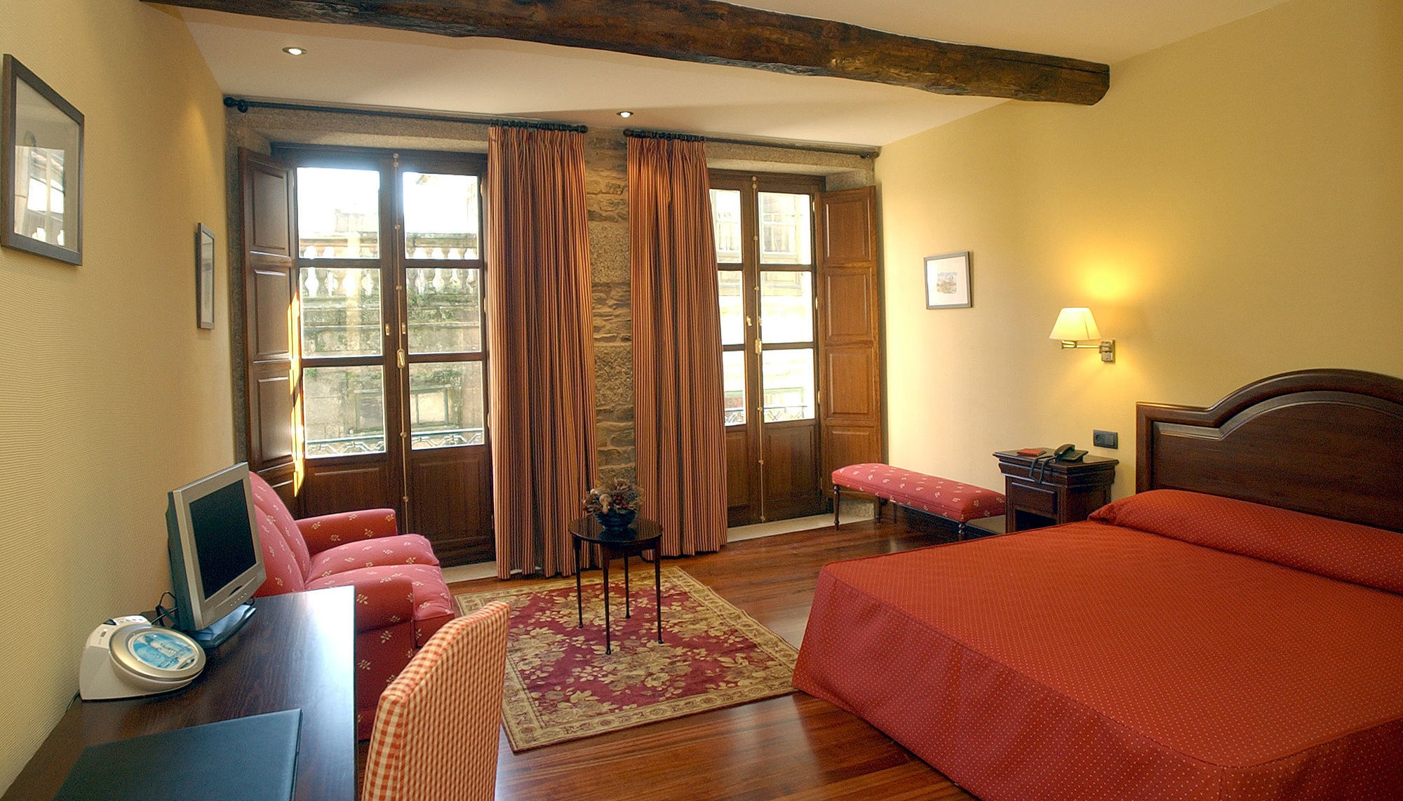 Rua Villar Hotel 3*